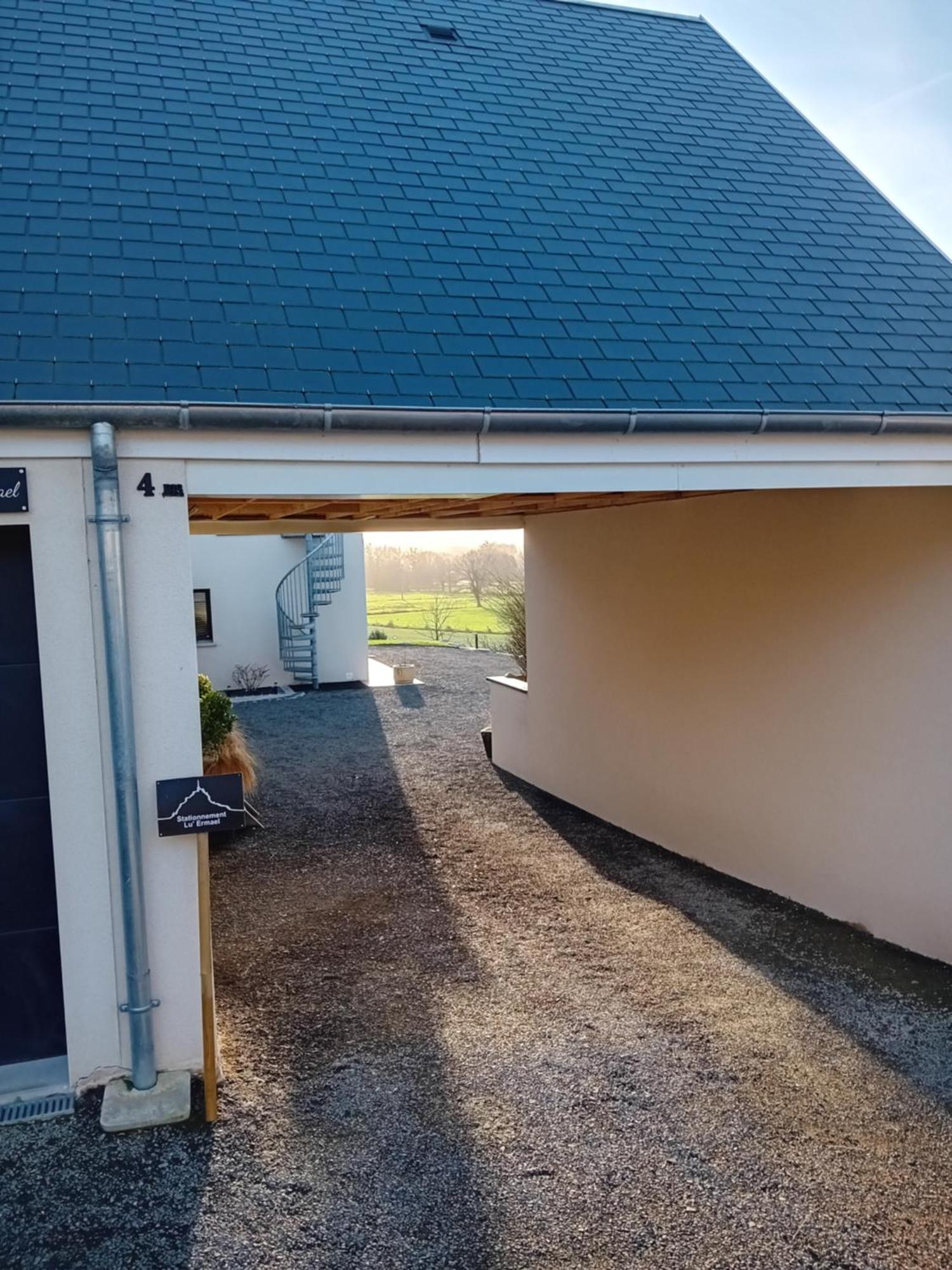 Appartement Lu'Ermael Avec Vue Mont Saint Michel Courtils Bagian luar foto